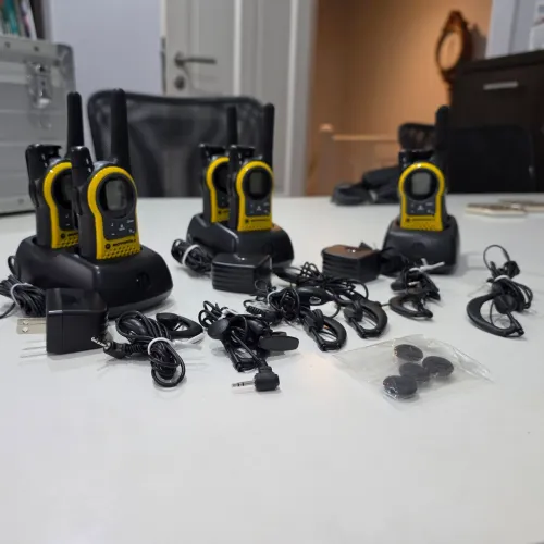Kit Motorola Talkabout T5422R - 6 Rádios Originais + Bases + Fontes + Fones