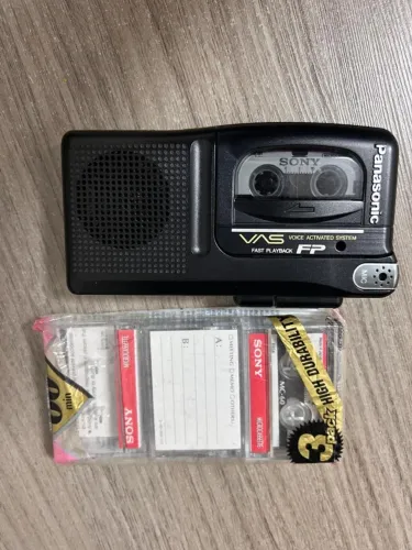 Gravador de Micro Cassete Toca Fitas Mini Cassete Panasonic com 3 mini fitas