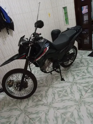 Bros 2025 preta 