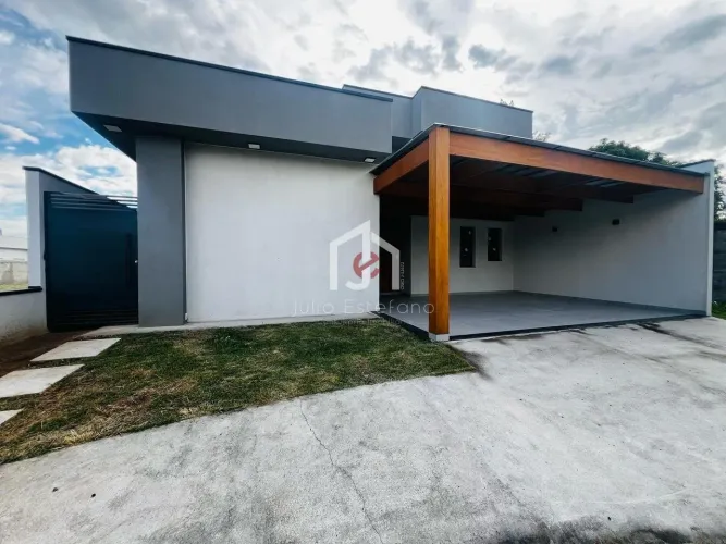 Casa com 3 dormitórios sendo 1 suíte no condomínio Residencial Alphaville em Taubaté..