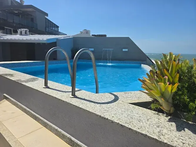 Cobertura com 5 dormitórios à venda, 490 m² por R$ 3.900.000,00 - Cavaleiros - Macaé/RJ