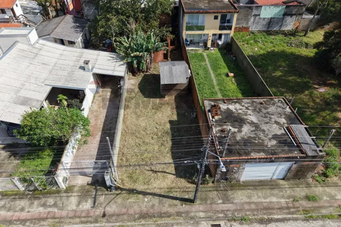 Terreno à venda com 234 m² por R$ 450.000,00 no Morro das Pedras, Florianópolis (SC)