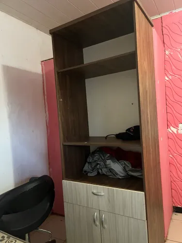 Armário para salão,ou para oque lhe servir