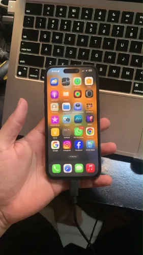 iPhone 15 256GB