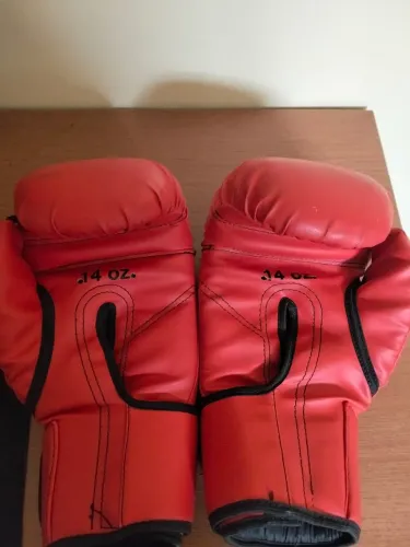 Luva de box e kickboxing FERAS