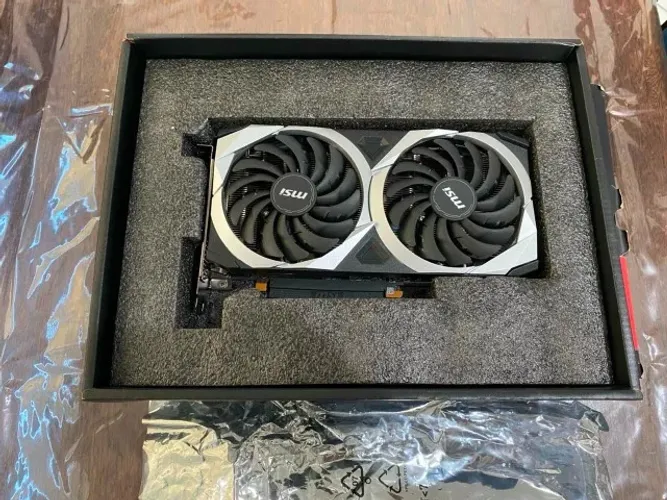 PLACA DE VIDEO RX 6650 XT