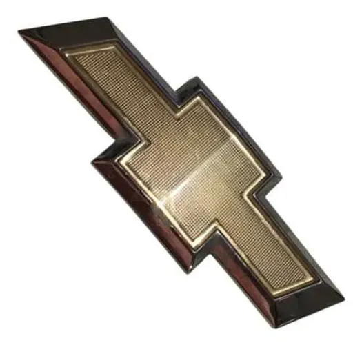 Emblema Gravata Tampa Traseira Dourada Gm Onix 2013 A 2019