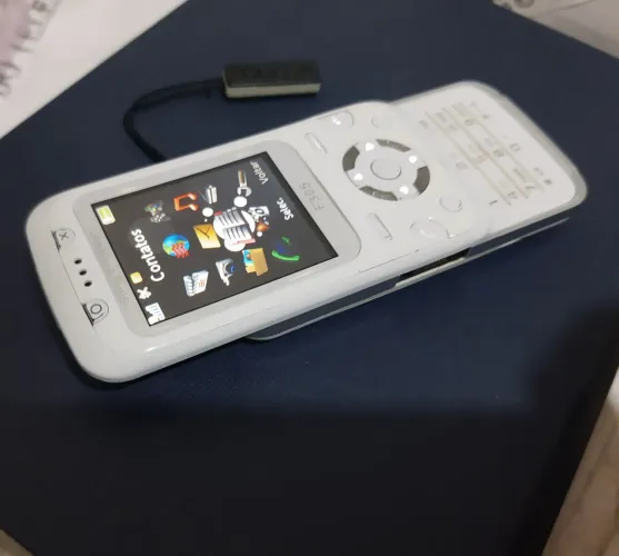 Sony Ericsson White f305 celular antigo RELIQUIA slaid pequeno funcionando 