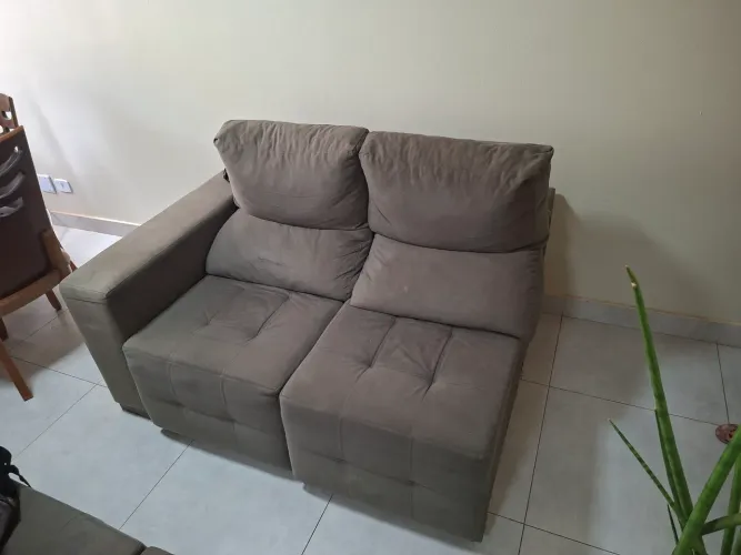2 Sofás retrátil e reclinável ambos de 2 lugares