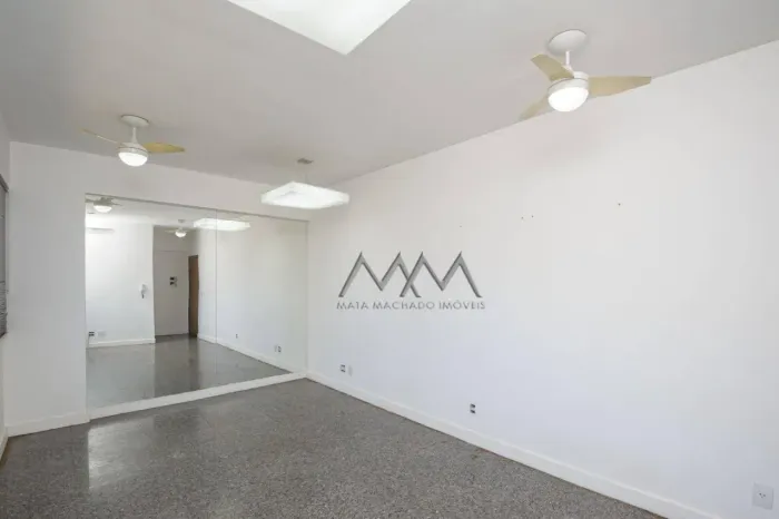 Sala à Venda no Vila da Serra | 34 m²