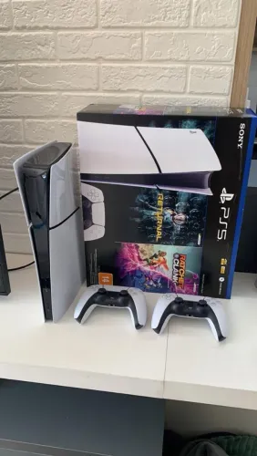 Playstation 5 1TB COM 2 CONTROLES