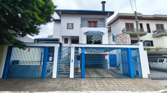 Casa, 450 m² - venda por R$ 1.950.000,00 ou aluguel por R$ 8.150,00/mês - Parque Campolim
