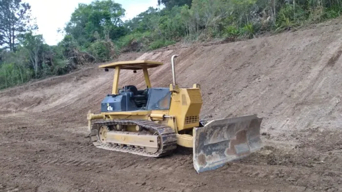 TRATOR DE ESTEIRA KOMATSU D41E