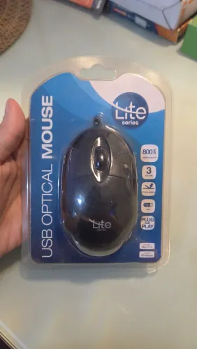 Mouse óptico com fio USB da linha Lite Series, modelo OML101, com resolução de 800 DPI