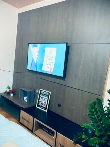 Vendo rak Mas painel alta qualidade impecável móvel mandei fazer grande e top. Chik ok
