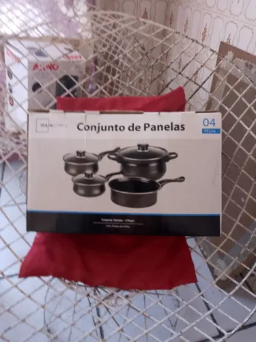 Conjunto de Panelas 4Peças c/tampas de vidro.