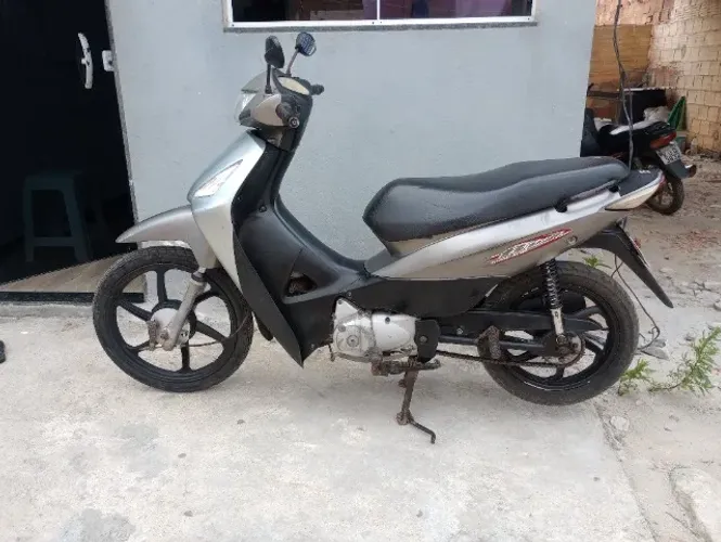 Biz 125cc ES - 2007 Carburada