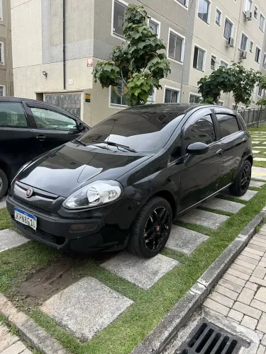 Fiat Punto Attractive 1.4 Fire Flex 8V 5P 2014