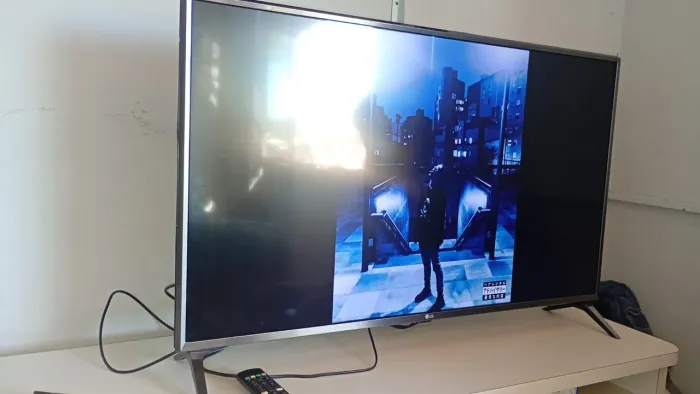 Tv lg 43 smart 4k com controle