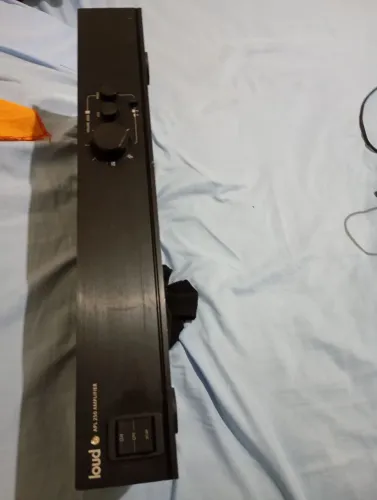 Vendo amplificador loud ap 250 semi novo com manual.