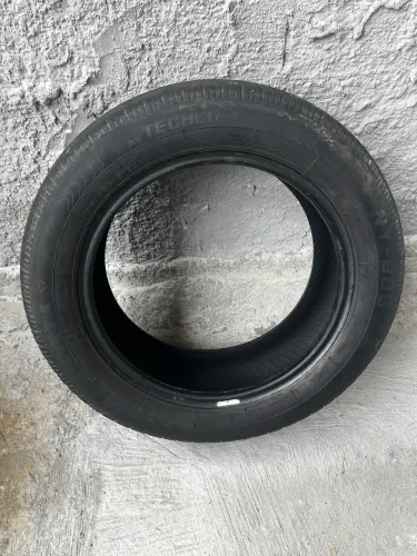 Pneu aro 15 