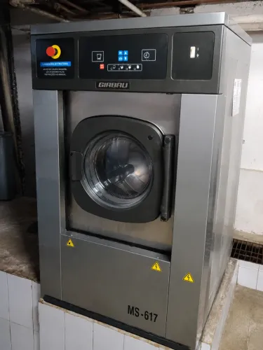 Lavadora Extratora Industrial Girbau MS-617 Alta Produção