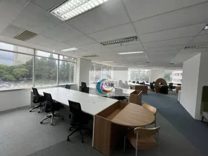 Conjunto para alugar, 339 m²- Alphaville - Barueri/SP