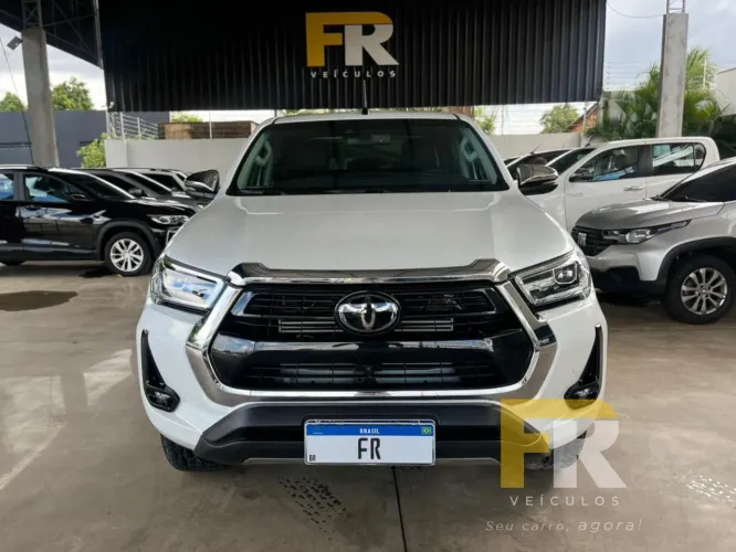 Toyota Hilux CD SRX 4X4 2.8 TDI 16V Diesel Aut. 2024