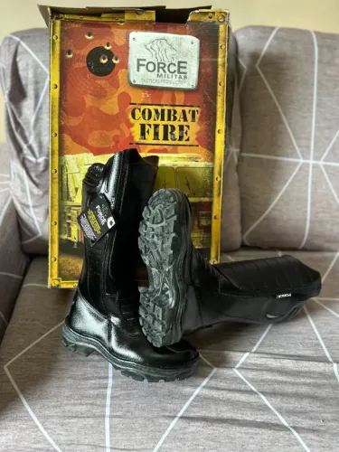 Bota - Nova na Caixa (Cano Alto)