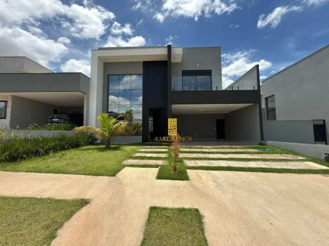 Sobrado com 4 dormitórios à venda, 251 m² por R$ 2.060.000,00 - Condomínio Residencial Mil
