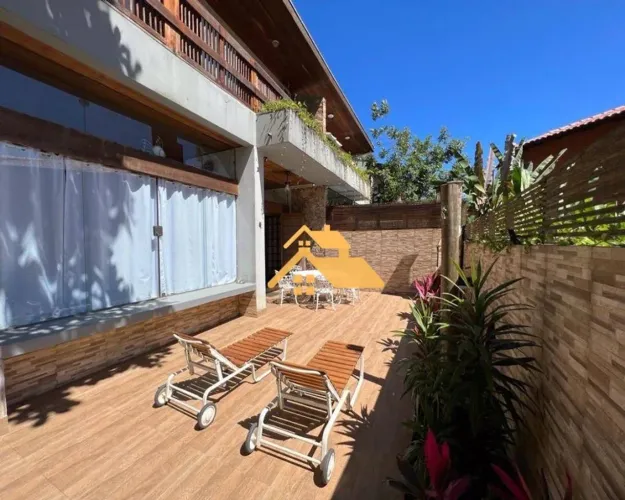 Casa em Condomínio na Praia do Engenho | 3 Dormitórios (1 Suíte) | 30m da Praia | Escritur