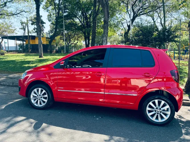 Volkswagen Fox Prime/higli. 1.6 Total Flex 8V 5P 2011