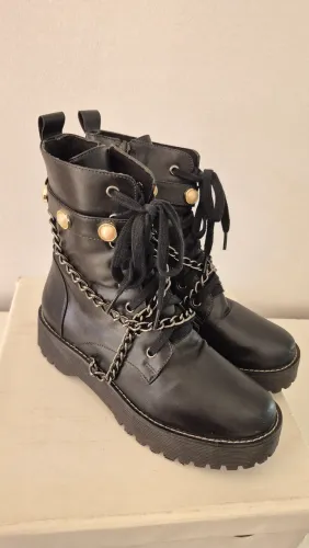 Coturno feminino