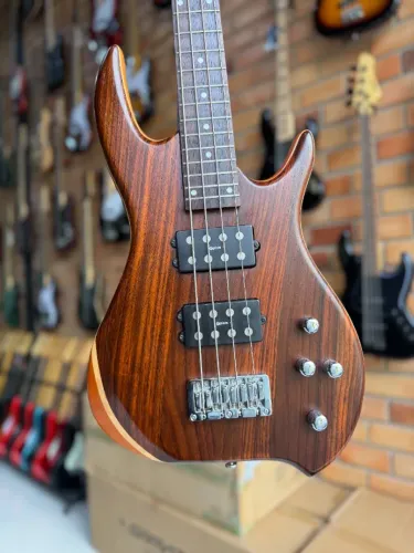 Contra baixo Eagle 4c