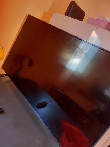 Vendo TV Esmart semi nova lg 50 polegadas