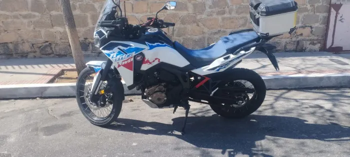 Honda Africa Twin CRF 1100L DCT 2026 - Apenas 2.000 km - R$ 98.000