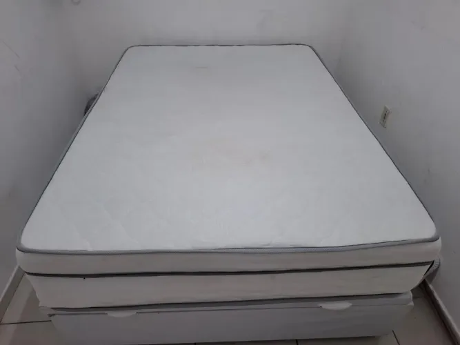 Cama box baú de casal estado de nova, vendendo por motivo de viagem