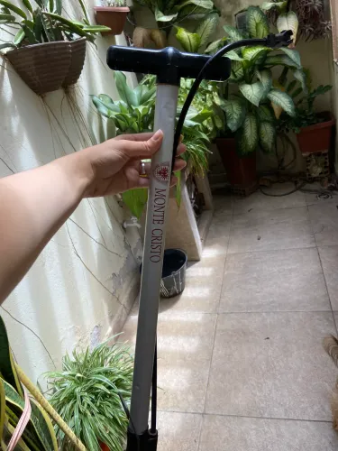 Bomba de Ar Manual para Bicicleta - Usada