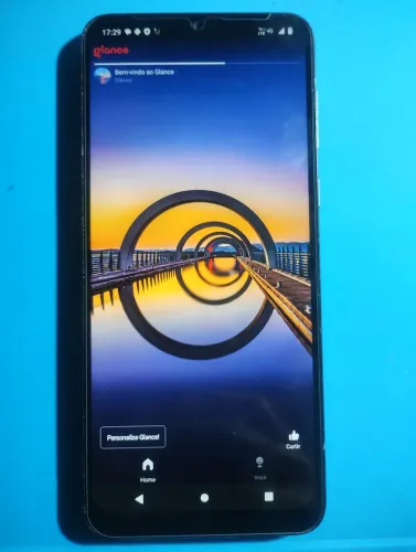 Celular Motorola moto e13