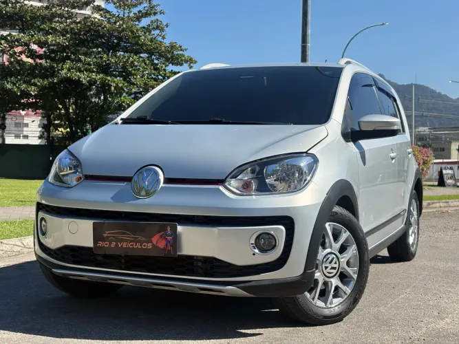 Volkswagen Up! Cross 1.0 TSI Total Flex 12V 5P 2016