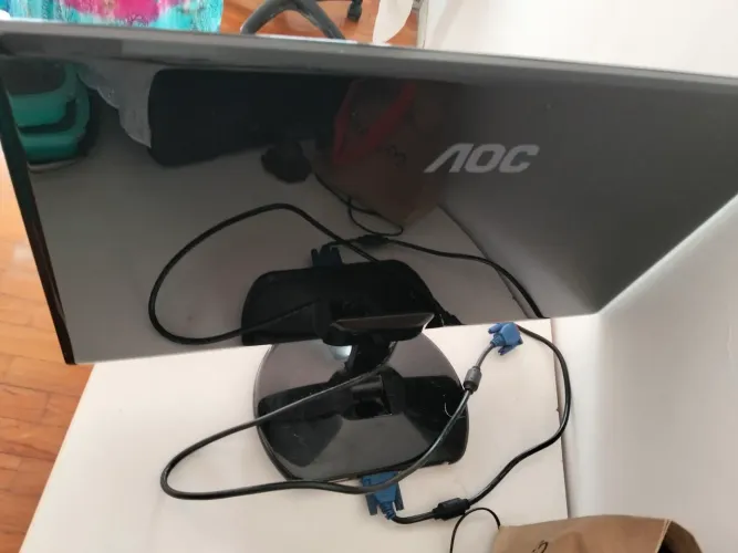 Monitor AOC 21 polegadas