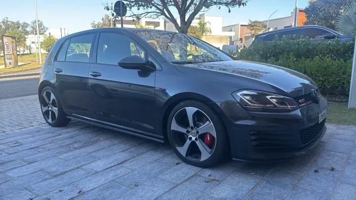 Volkswagen Golf GTI 2.0 TSI 220cv Aut. 2017