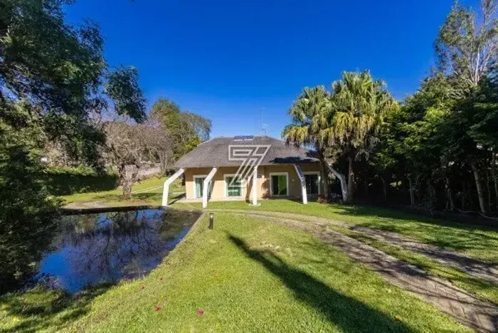 Casa em condomínio a venda com 413m² com 4 quartos em Planta O Recanto - Piraquara - PR