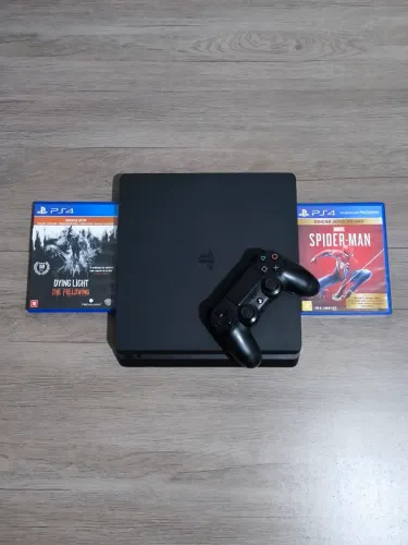 PlayStation 4 Slim 1TB