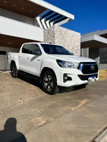 Toyota Hilux CD SR 4X4 2.8 TDI Diesel Aut. 2019