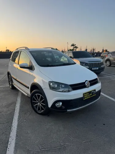 Volkswagen Crossfox 1.6 MI Total Flex 8V 5P 2013