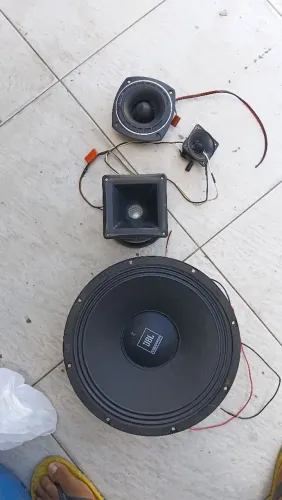 Medio 12 mais tuite bravox  t1x , corneta d200