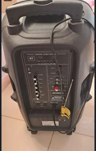 Caixa de som amplificada mondial 550 w