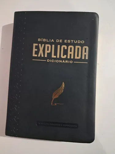 Bíblia de estudo explicada