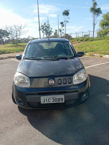 Fiat Uno Attractive 1.4 EVO Fire Flex 8V 4P 2011